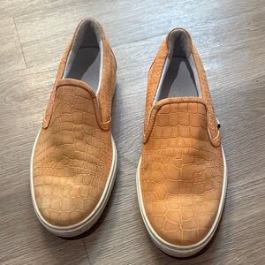 Men's Slip-On Casual Sneakers in Tan Croc-Embossed Leather